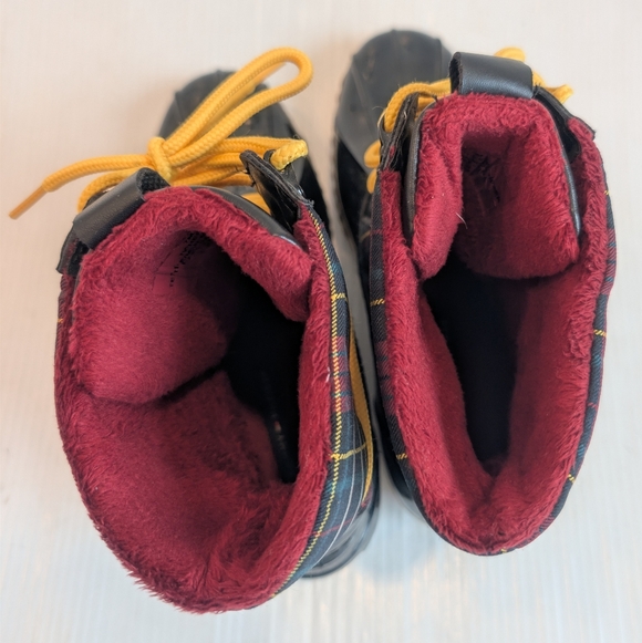 TOMMY HILFIGER Hessa Women's Black and Red Plaid Duck Boots Size 7 - Picture 6 of 9